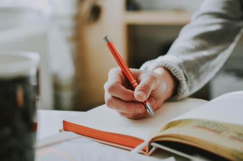 The Role of Ghostwriting in Business Studies: Ethical and Strategic Considerations